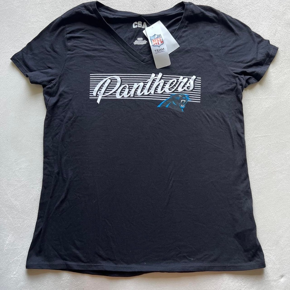 NFL Carolina Panthers NWT Black VNeck tshirt football fangirl team apparel